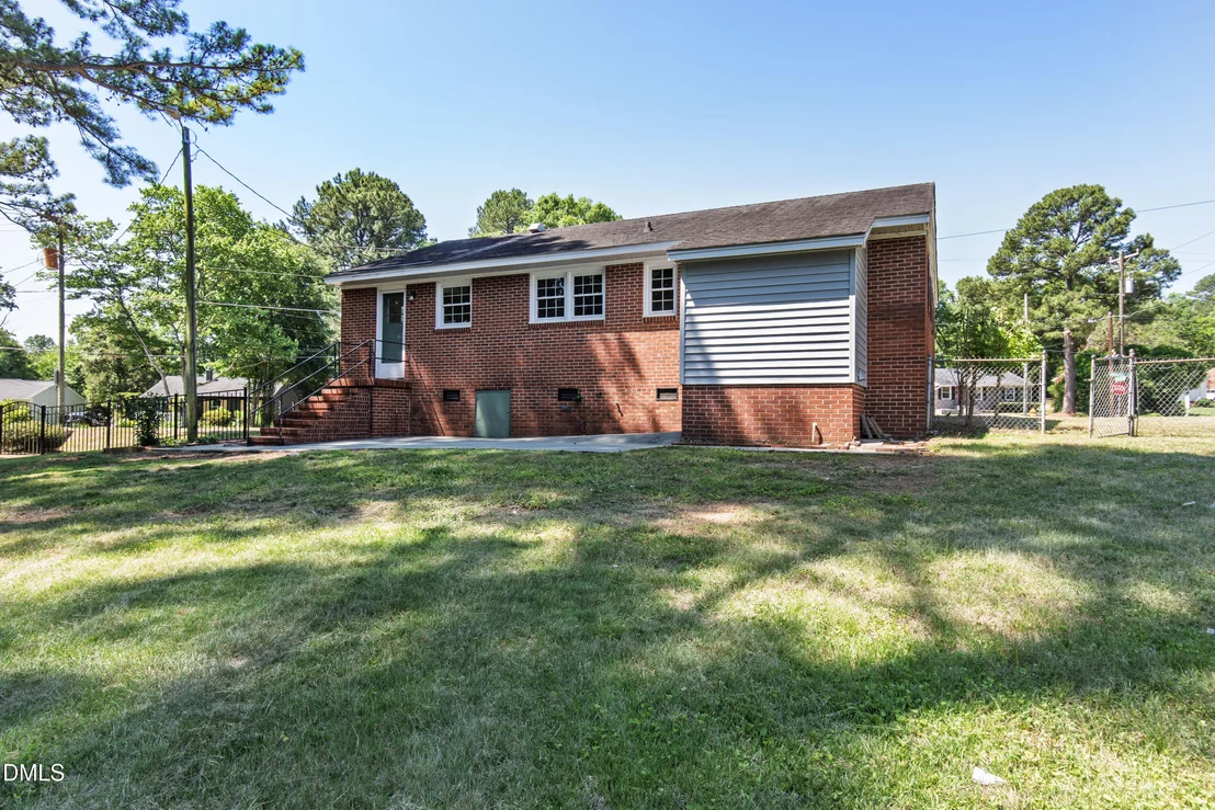 Photo of 2467 Milburnie Road
