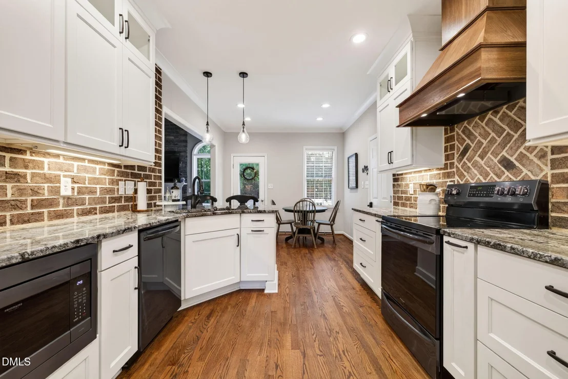 Photo of 239 Tomahawk Drive