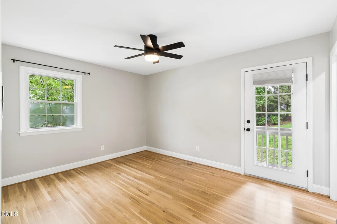Photo of 412 Pinecroft Drive