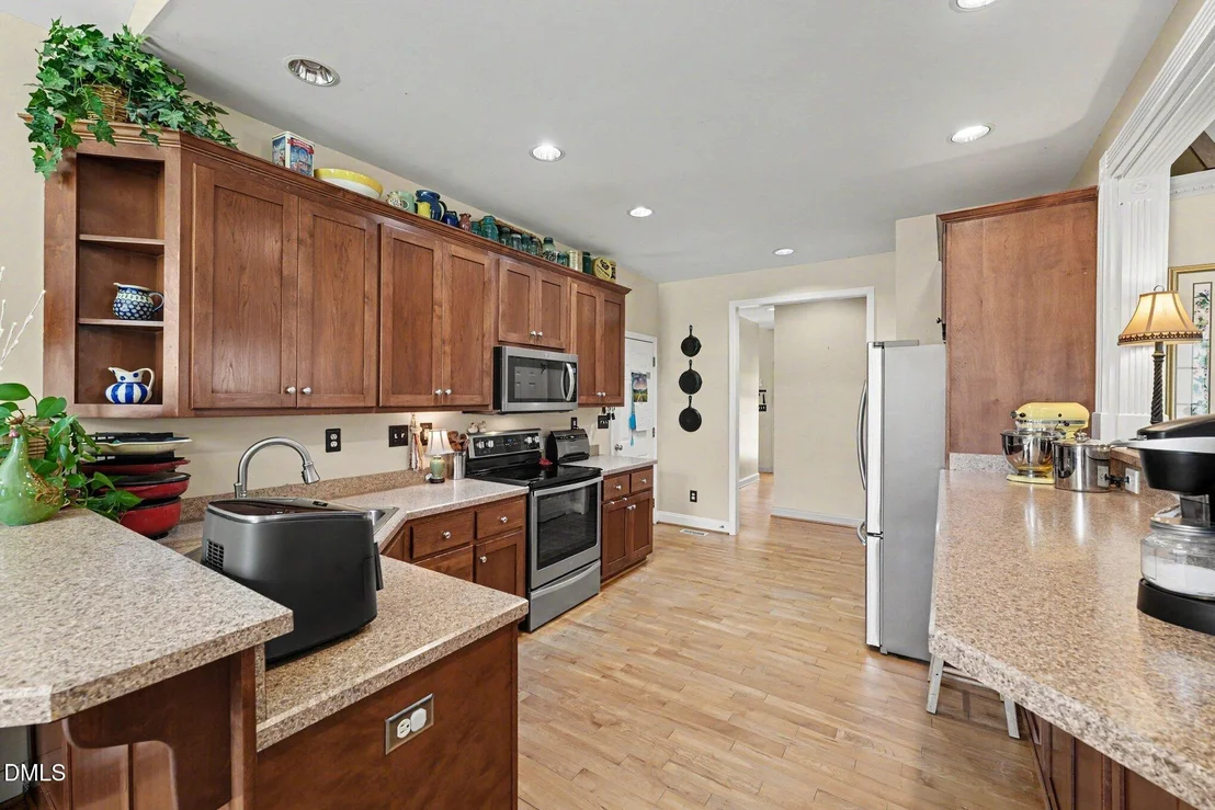 Photo of 492 Tomahawk Drive