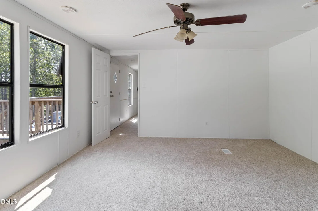 Photo of 148 Autumn Drive
