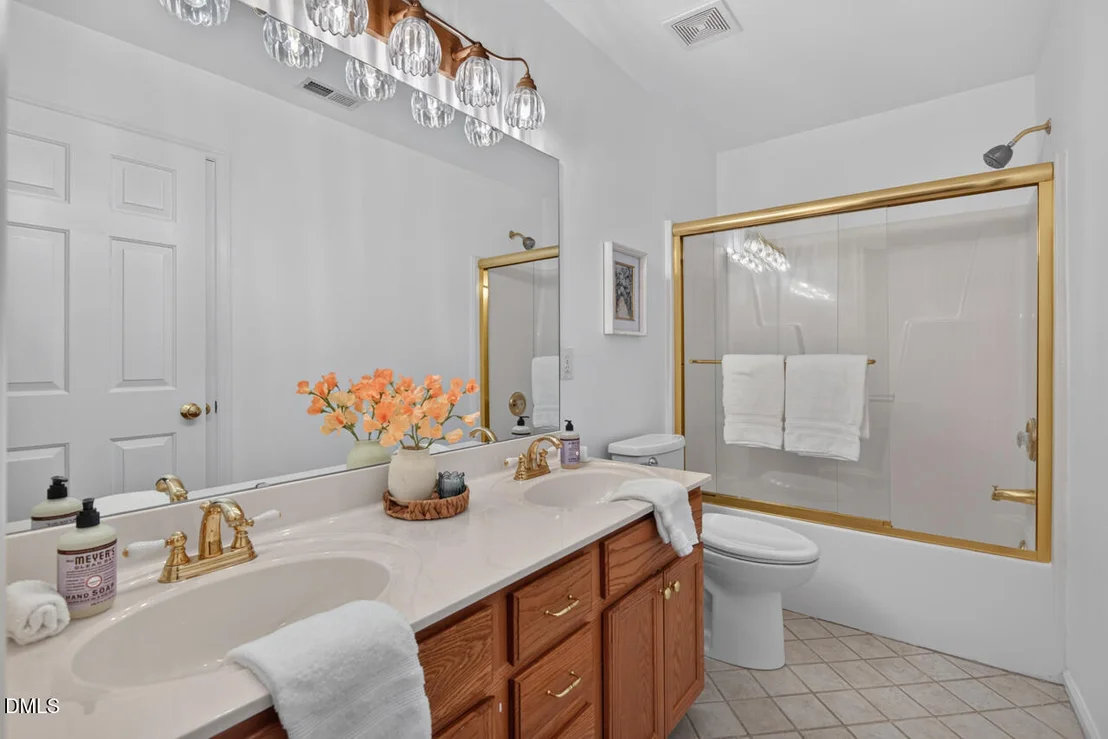 Photo of 2210 Parkside Drive