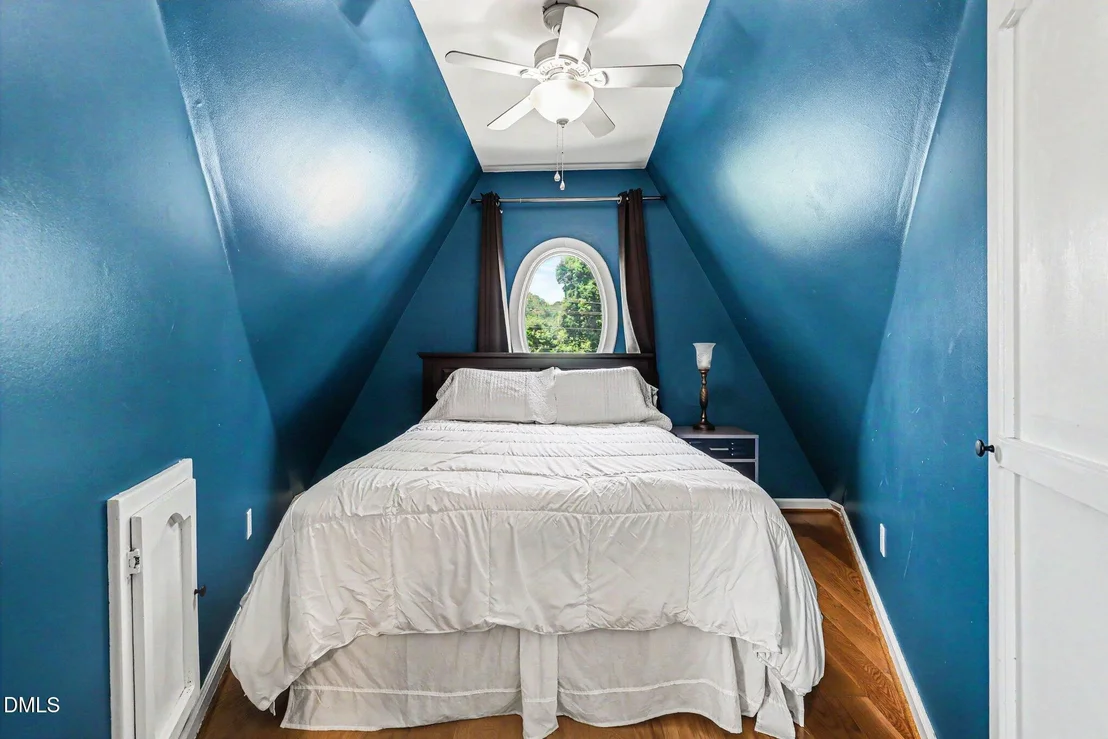 Photo of 2256 Shotwell Road