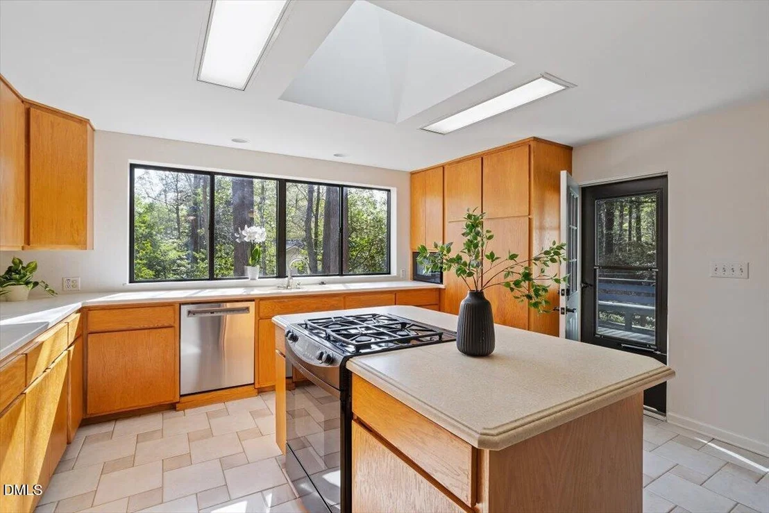 Photo of 803 Emory Drive