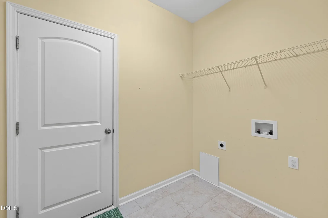 Photo of 817 Edgeware Way