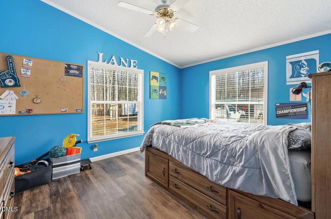 Photo of 3824 Poplar Drive