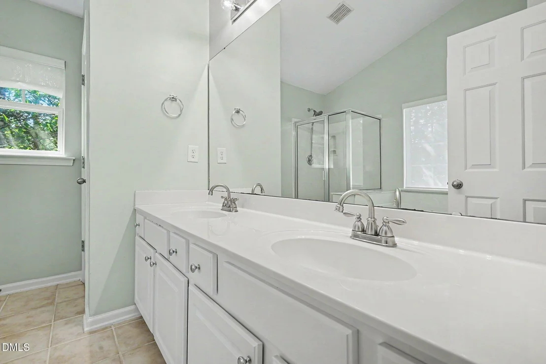 Photo of 6 Silverbell Court