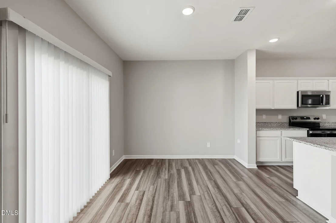 Photo of 1114 Centerview Drive