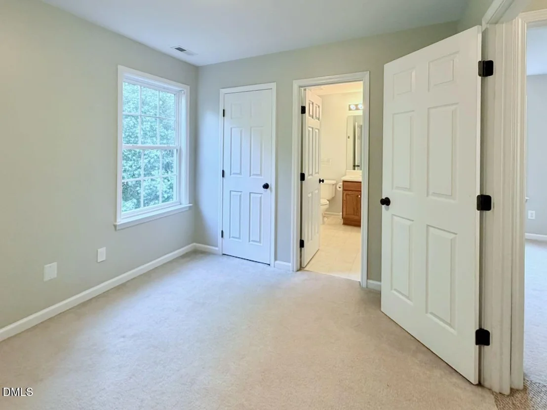 Photo of 2505 Summit Drive