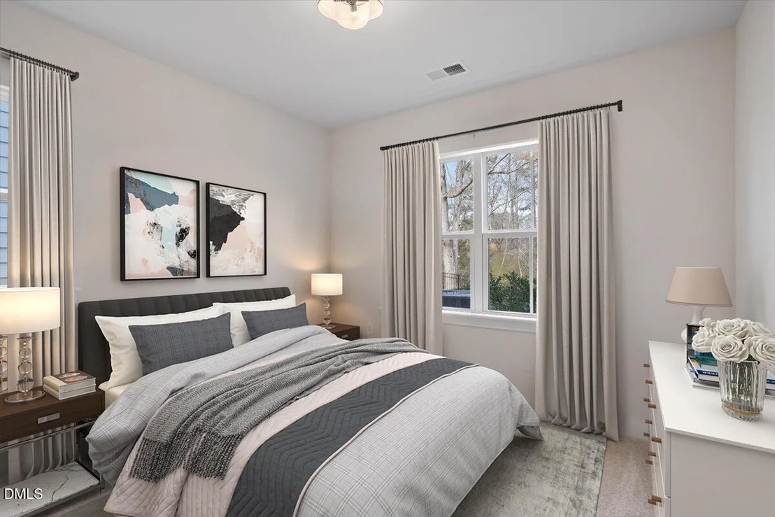 Photo of 541 Roycroft Drive