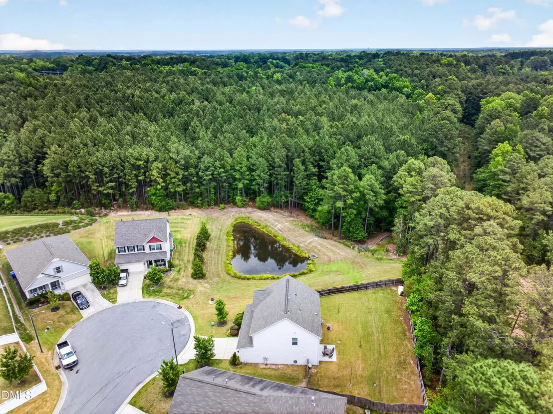 Photo of 410 Chestnut Oak Place