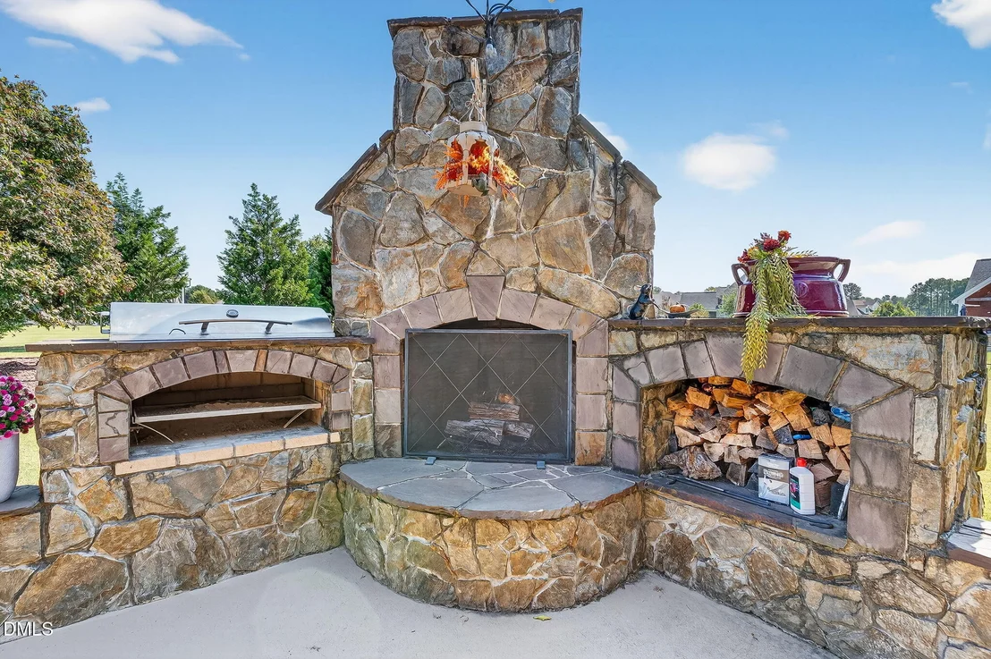 Photo of 296 Shoreline Drive
