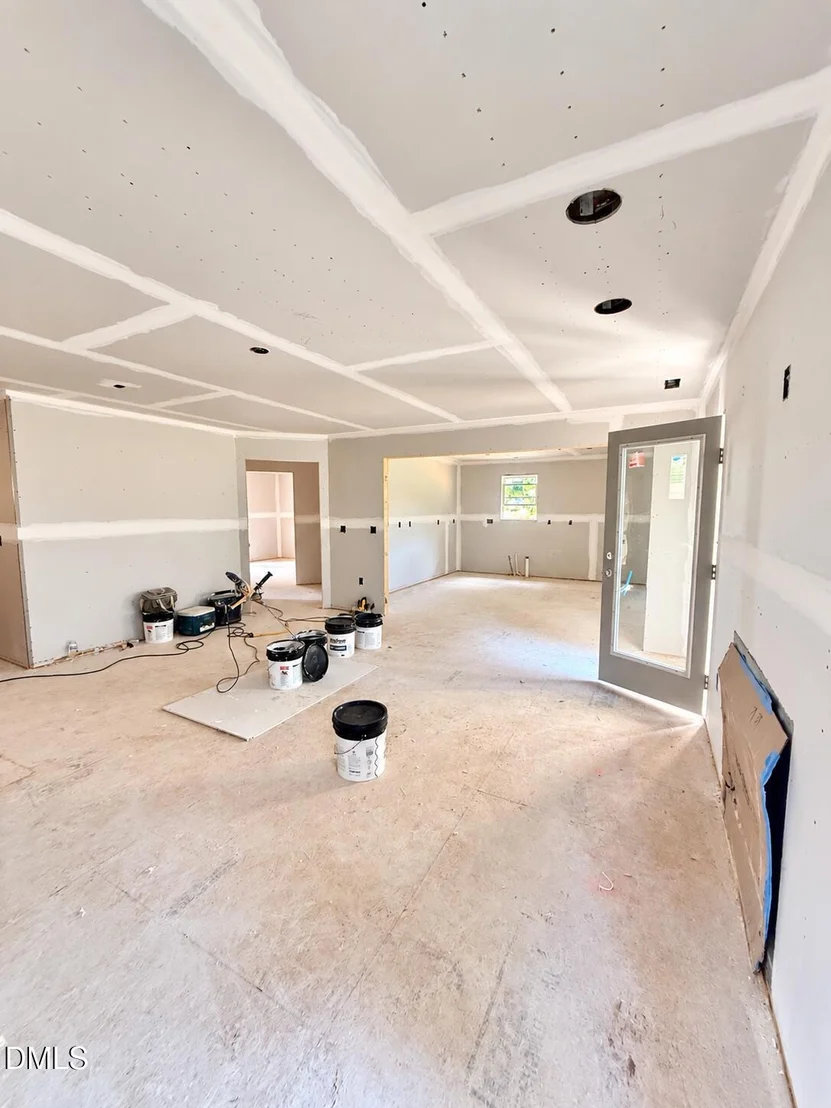Photo of 64 Oak Bluff Court