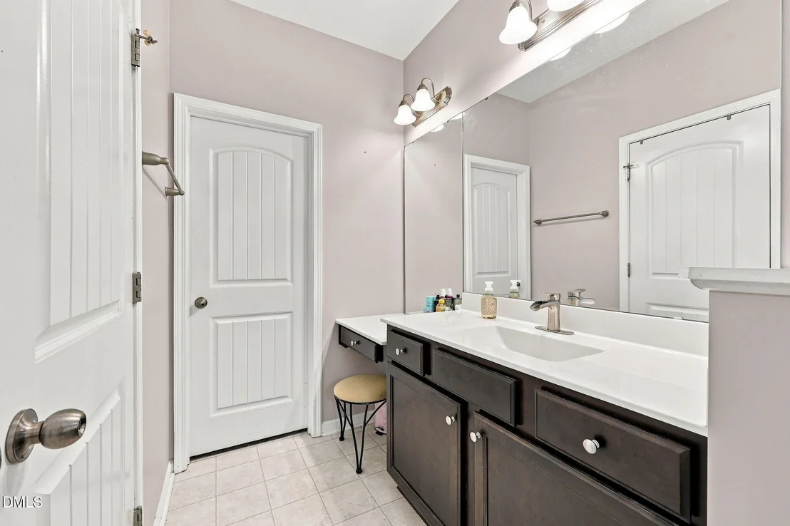 Photo of 653 Wall Road