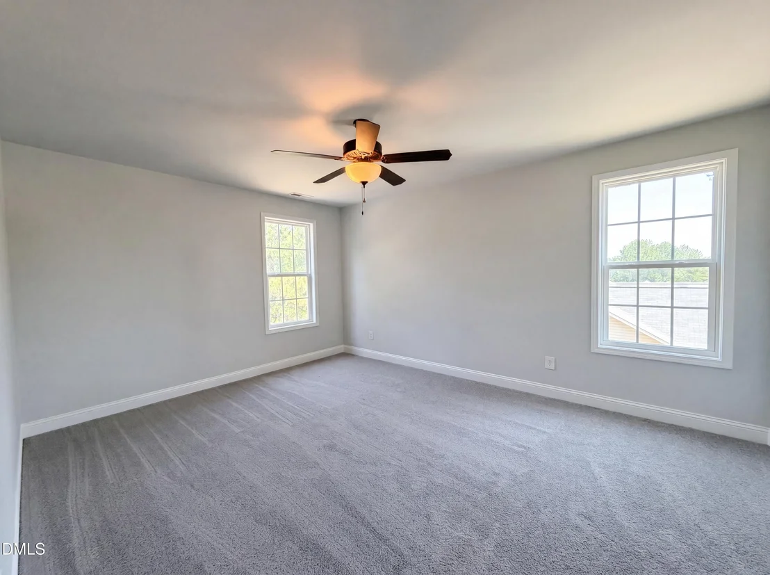 Photo of 858 Omaha Drive
