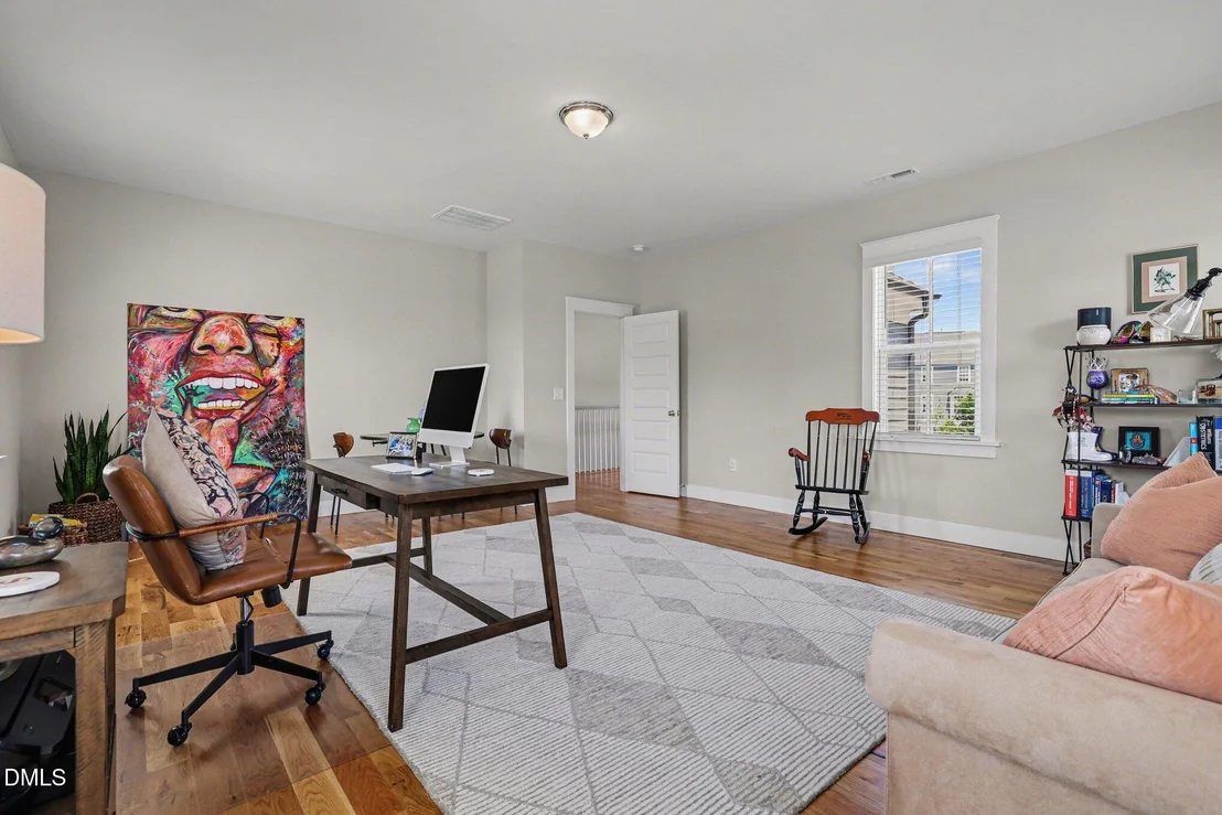 Photo of 501 Whitehall Circle