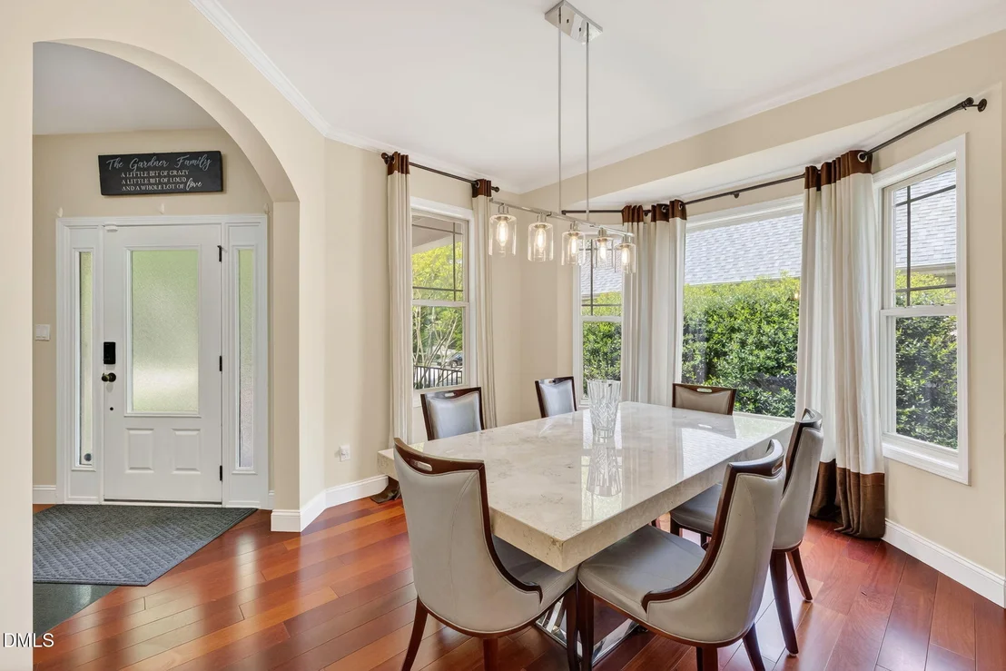 Photo of 9104 Linslade Way