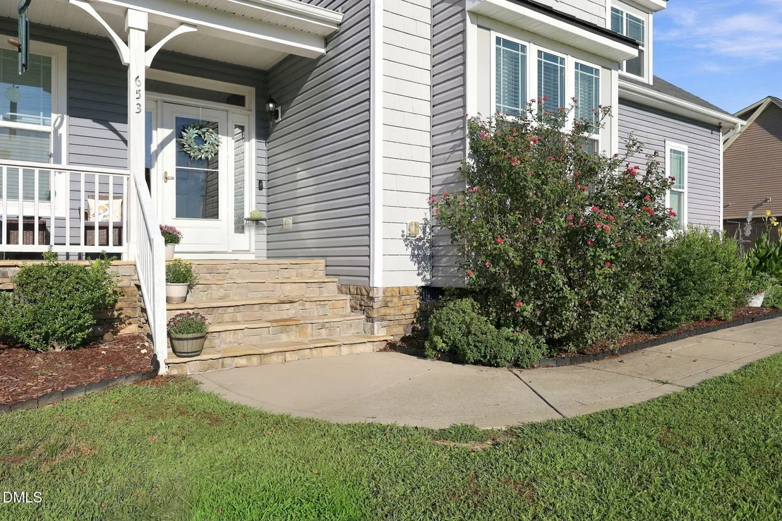 Photo of 653 Wall Road