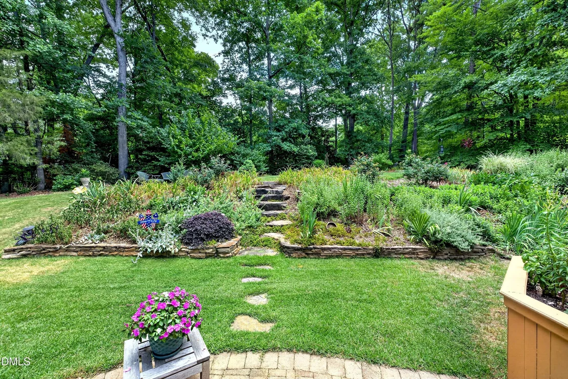 Photo of 306 Kettlebridge Drive