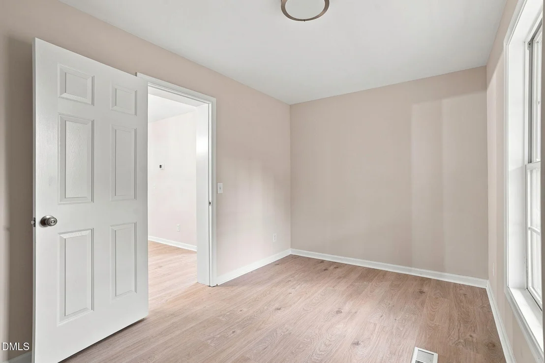 Photo of 224 Lyons Road
