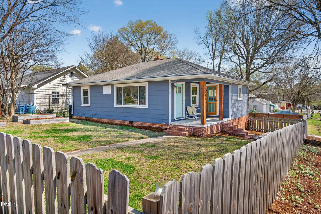 Photo of 1601 Lathrop Street