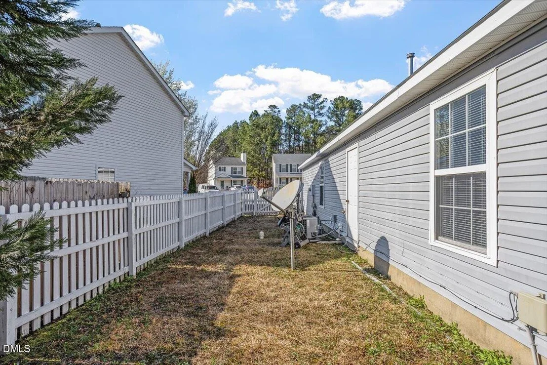 Photo of 5212 Marthonna Way