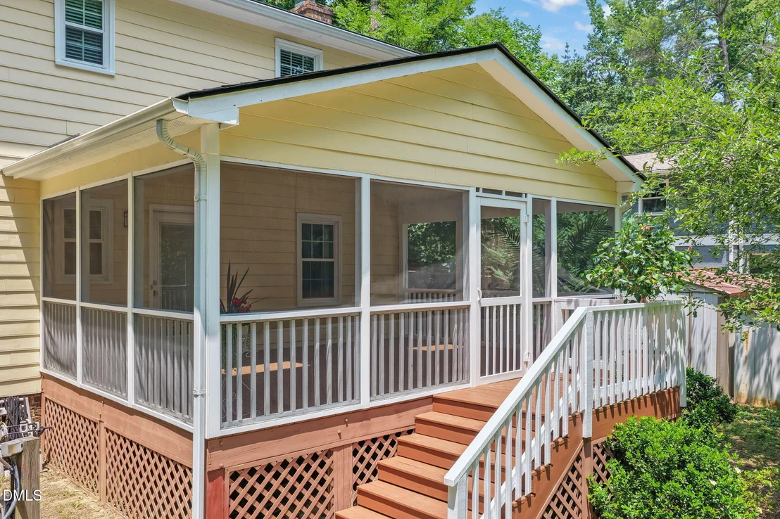 Photo of 721 Tinkerbell Road