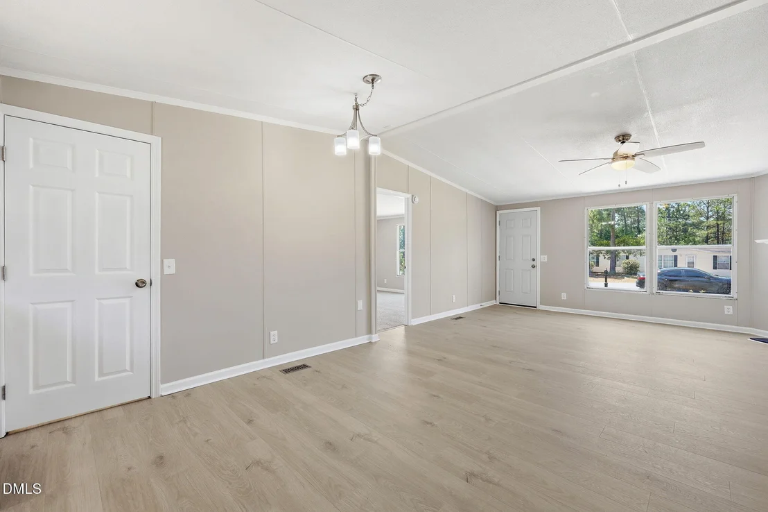 Photo of 673 Winding Ridge