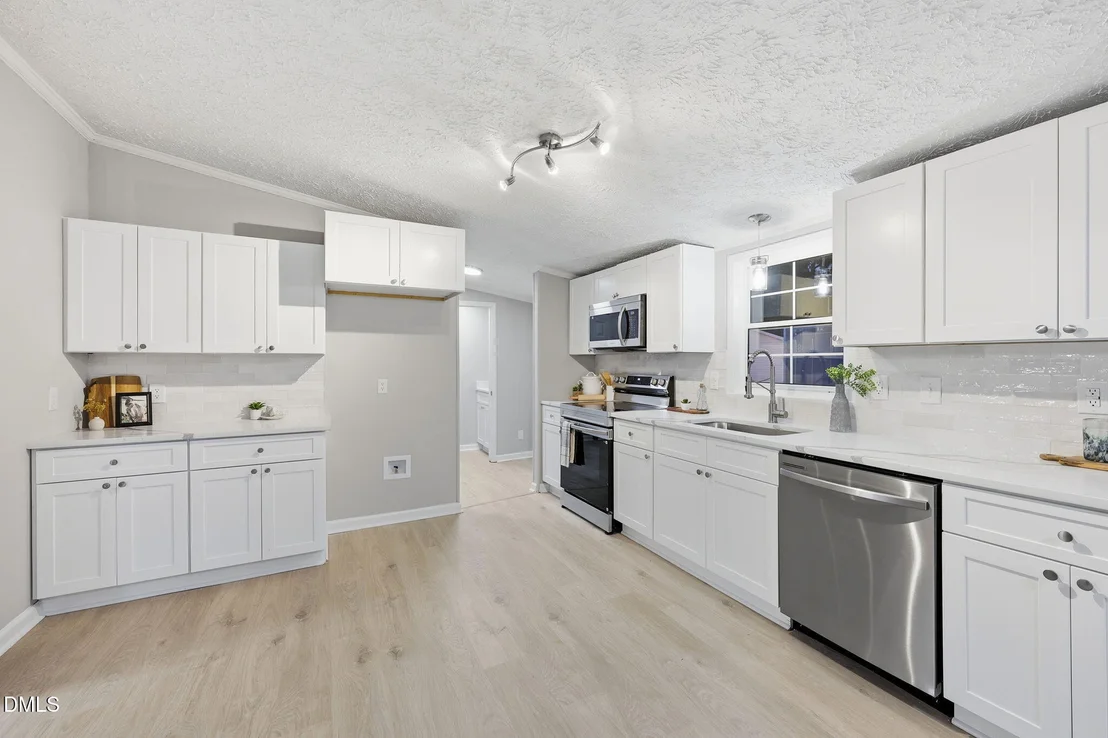 Photo of 10100 Green Path Road