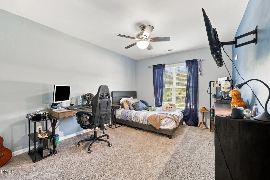 Photo of 653 Wall Road