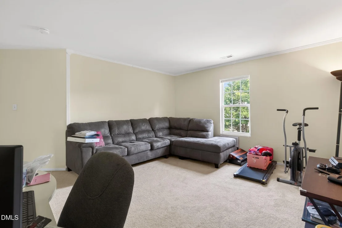 Photo of 1012 Breeze Lane