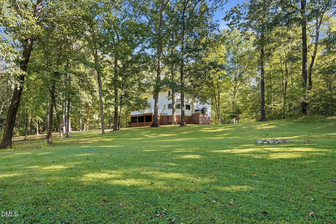 Photo of 415 River Bluff Drive N