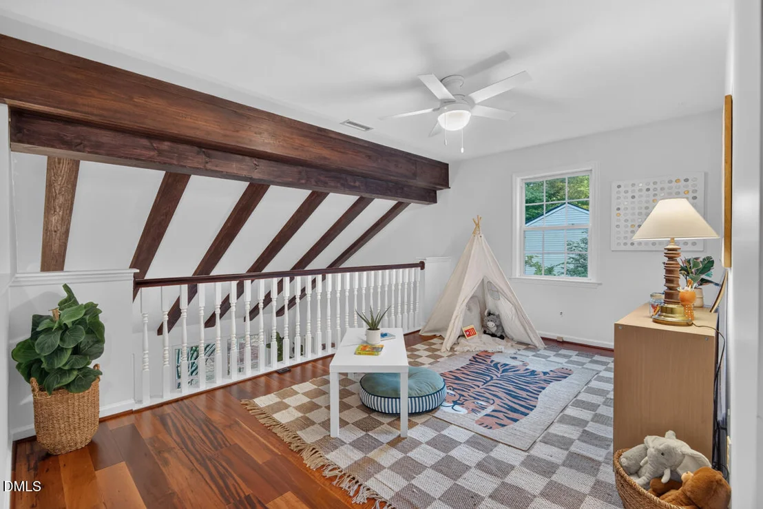 Photo of 2210 Parkside Drive
