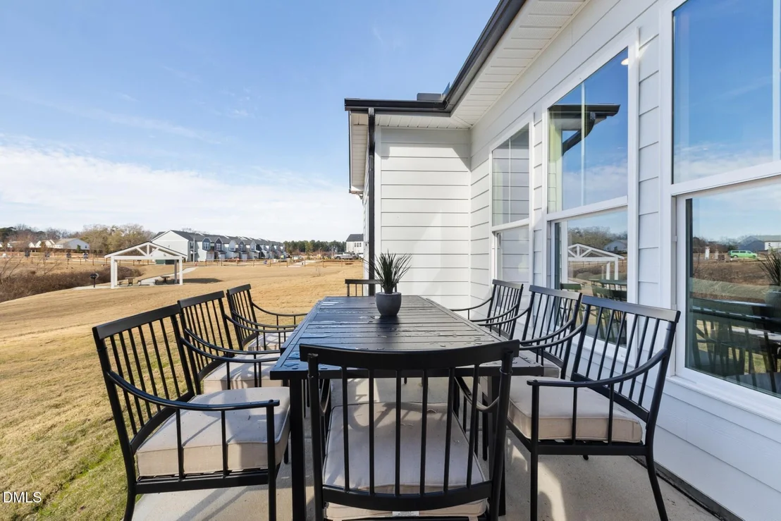 Photo of 2105 Saunders Farm Way