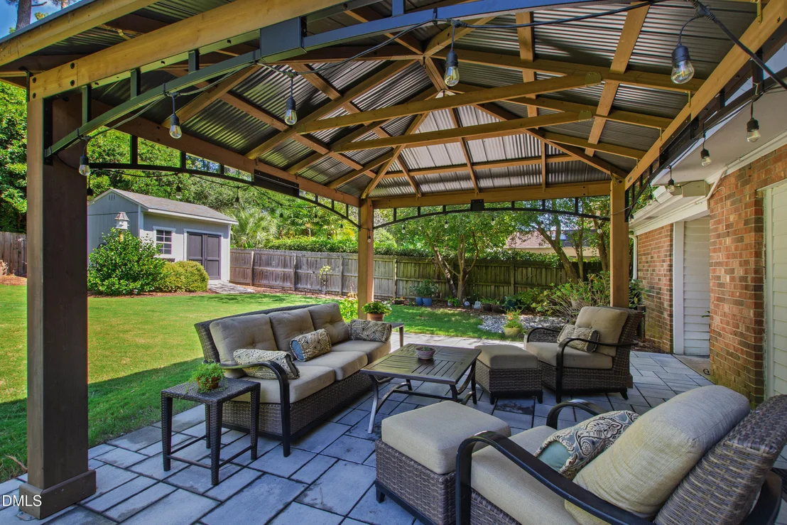 Photo of 1001 Pebblebrook Drive