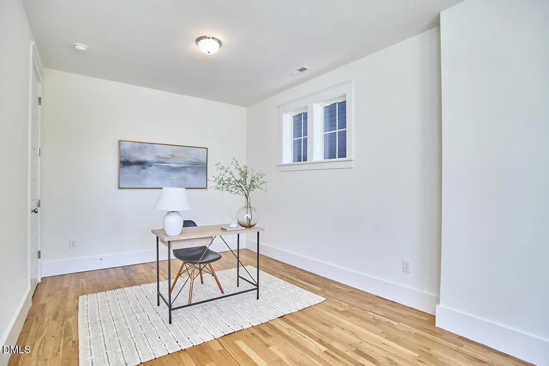 Photo of 1003 Whitehall Circle