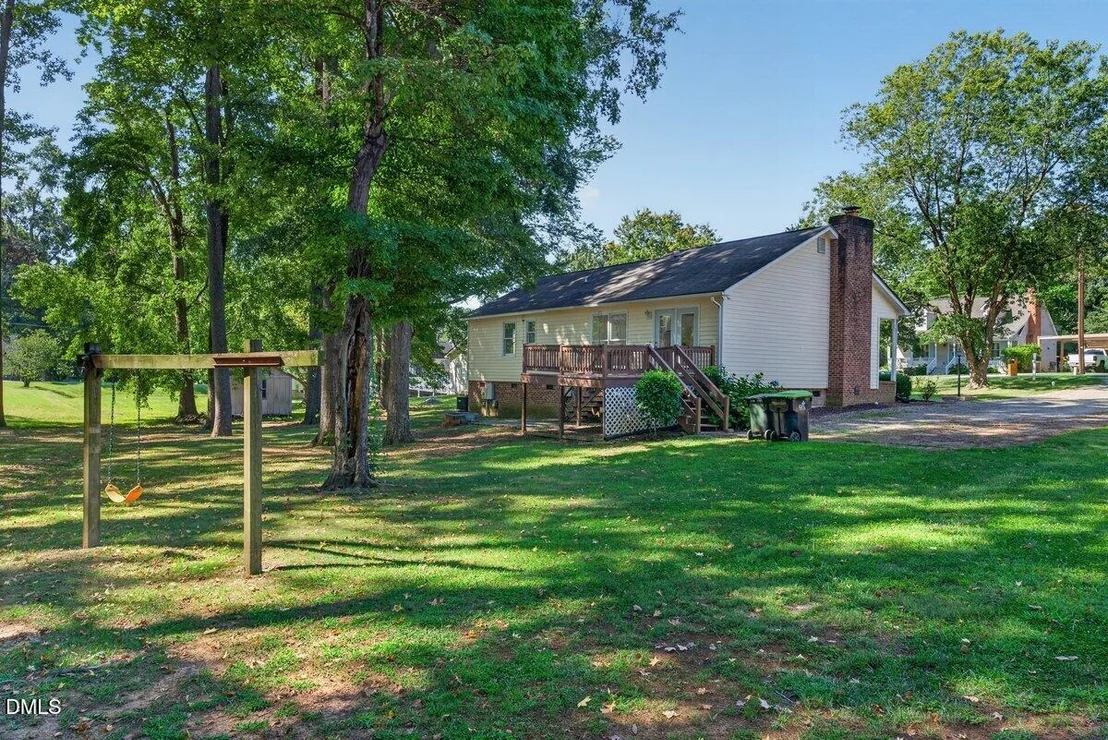 Photo of 102 Meadow Park