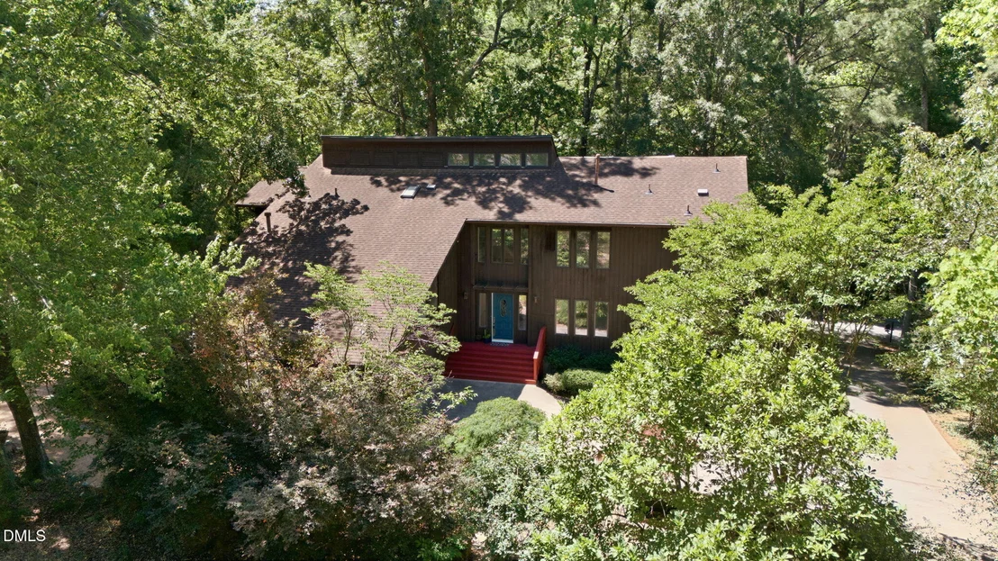 Photo of 910 Tarik Drive