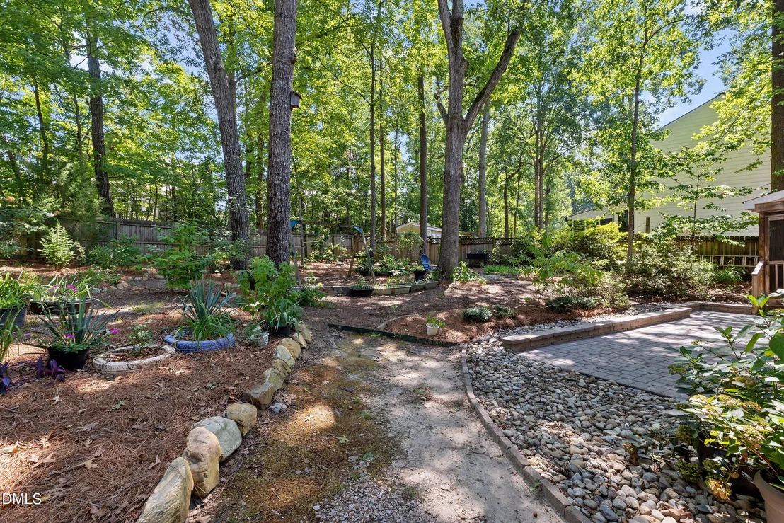Photo of 1409 Bridgeport Drive