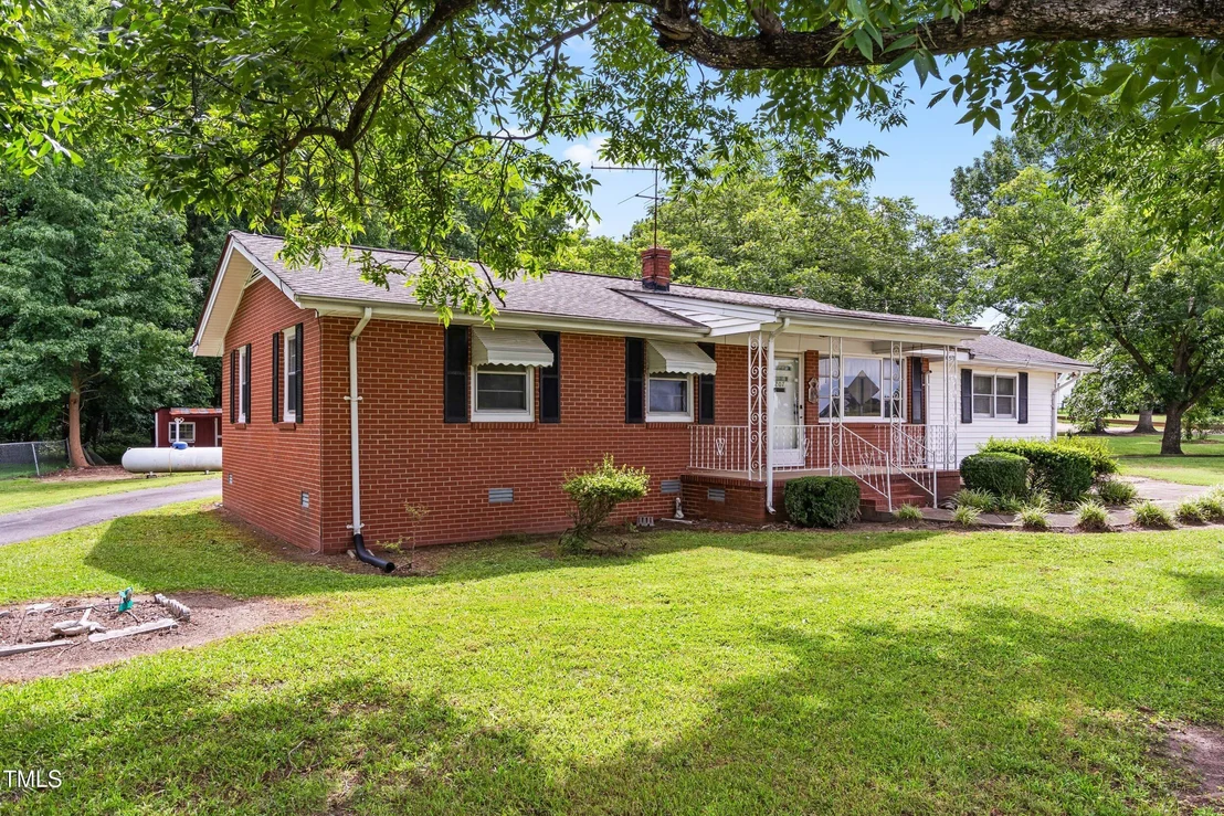 Photo of 207 Wendell Road