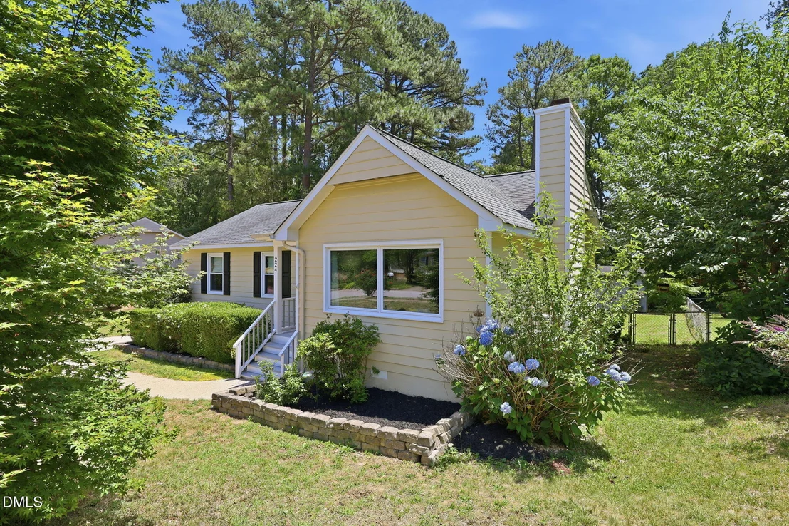 Photo of 224 Rosehaven Drive