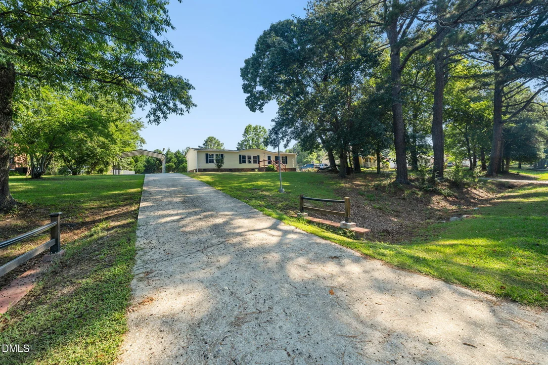 Photo of 913 Silas Moore Road