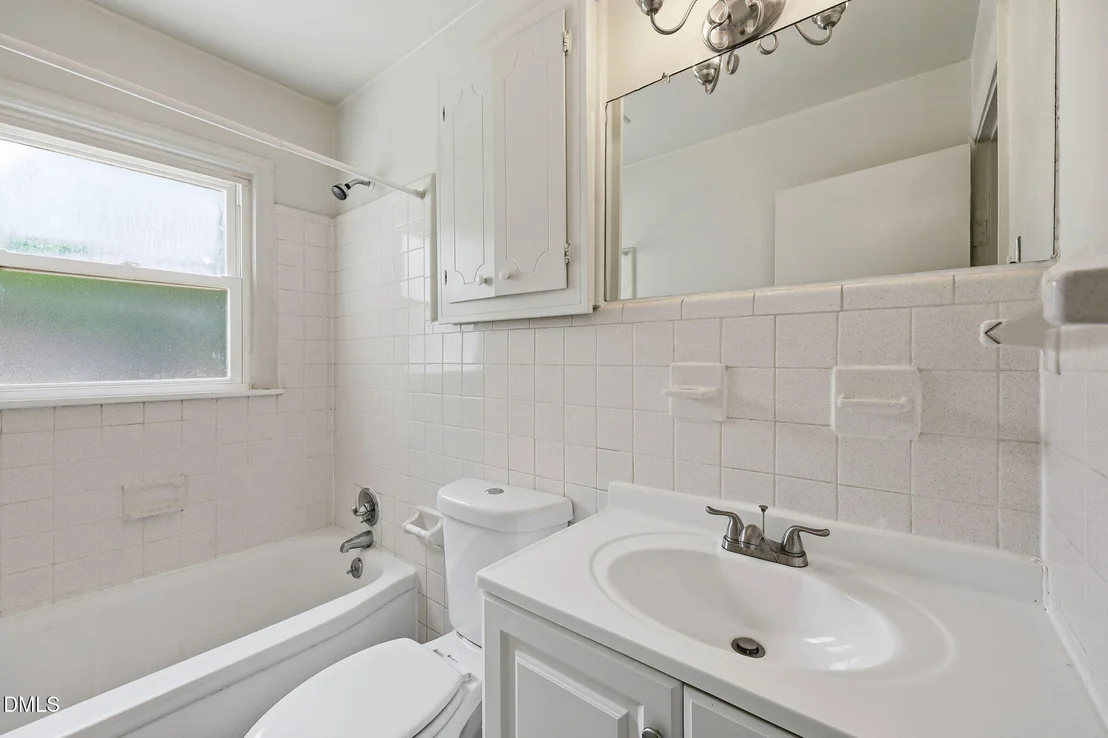Photo of 1711 Forest Road