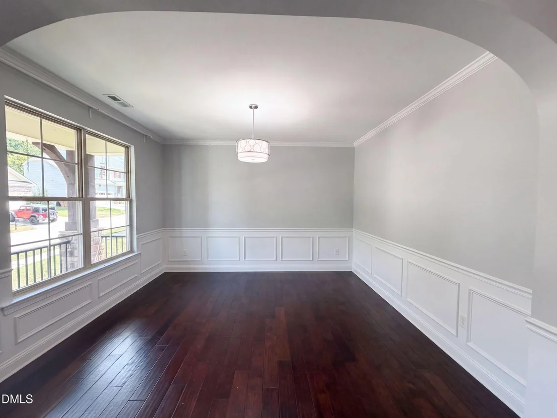 Photo of 1304 Litchborough Way