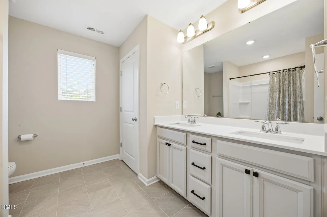 Photo of 8108 Braefield
