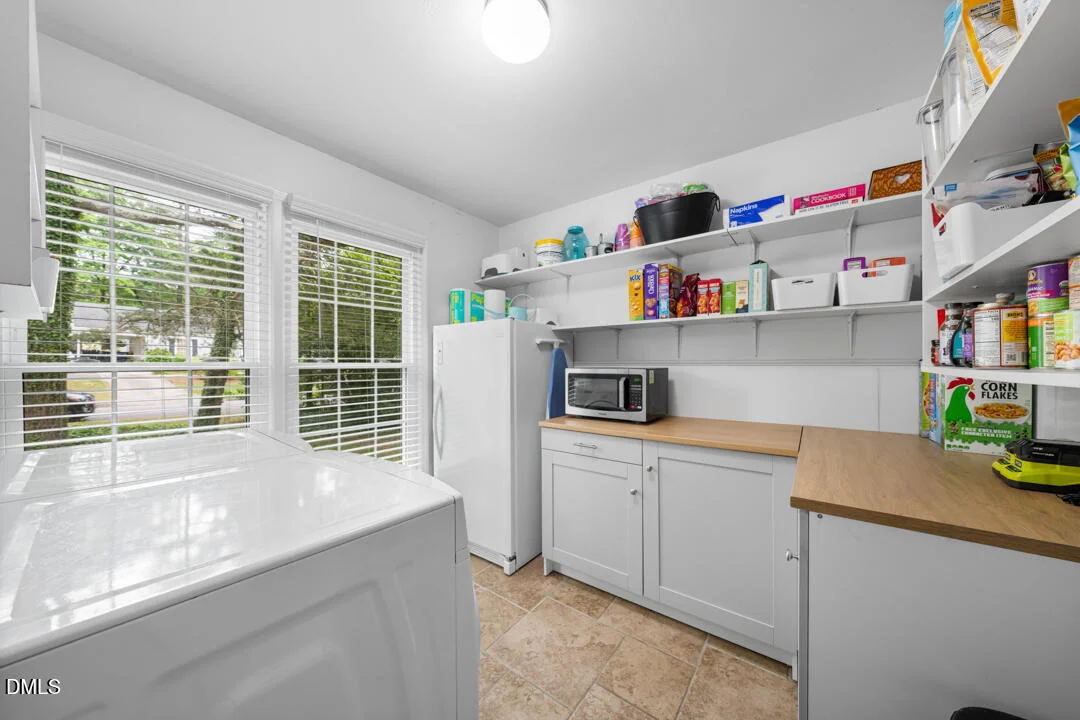Photo of 5408 Newhall Road