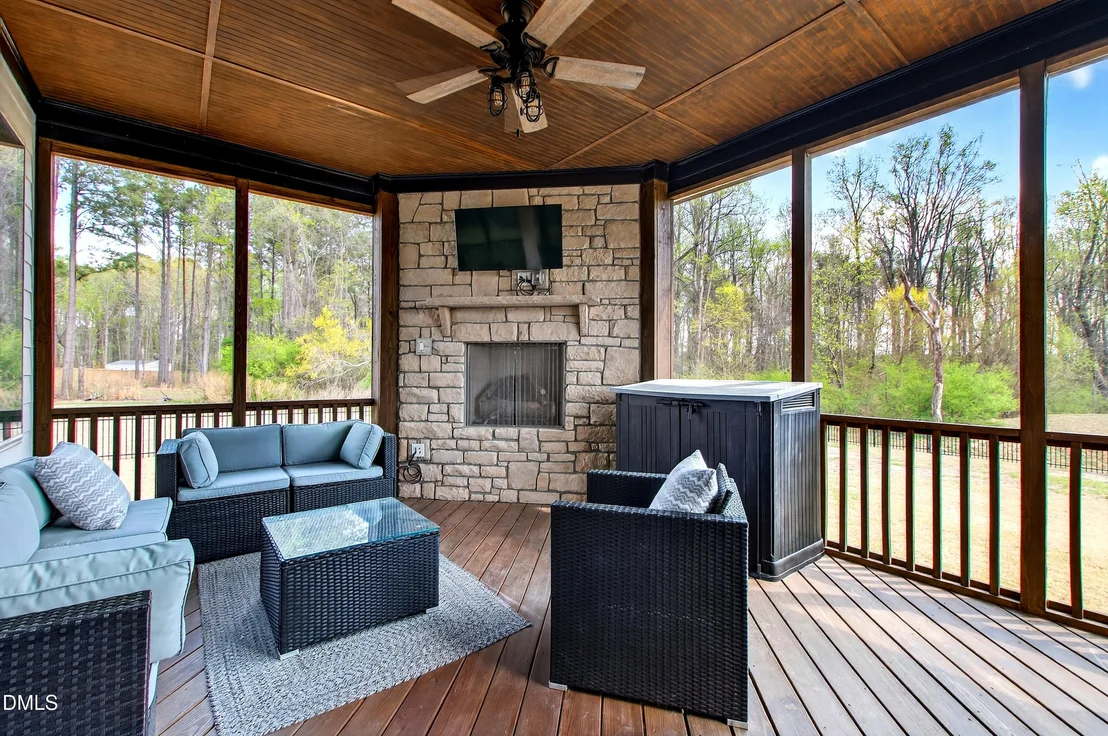 Photo of 7049 Leando Drive