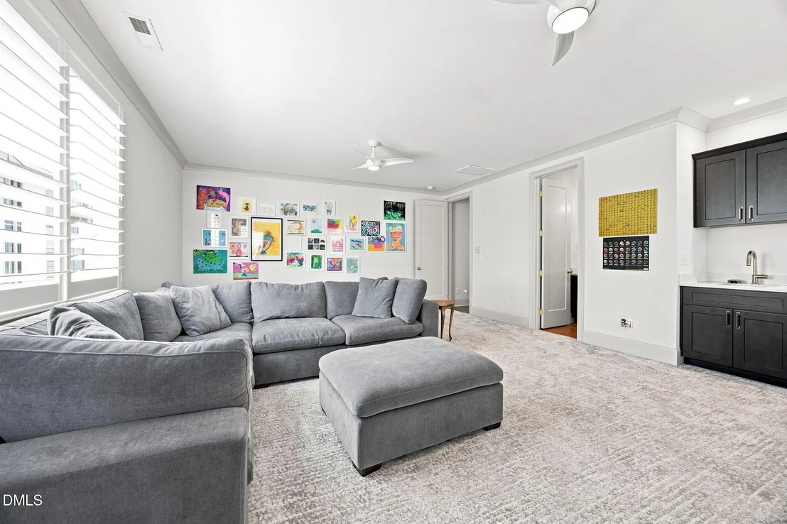 Photo of 1402 Mordecai Drive
