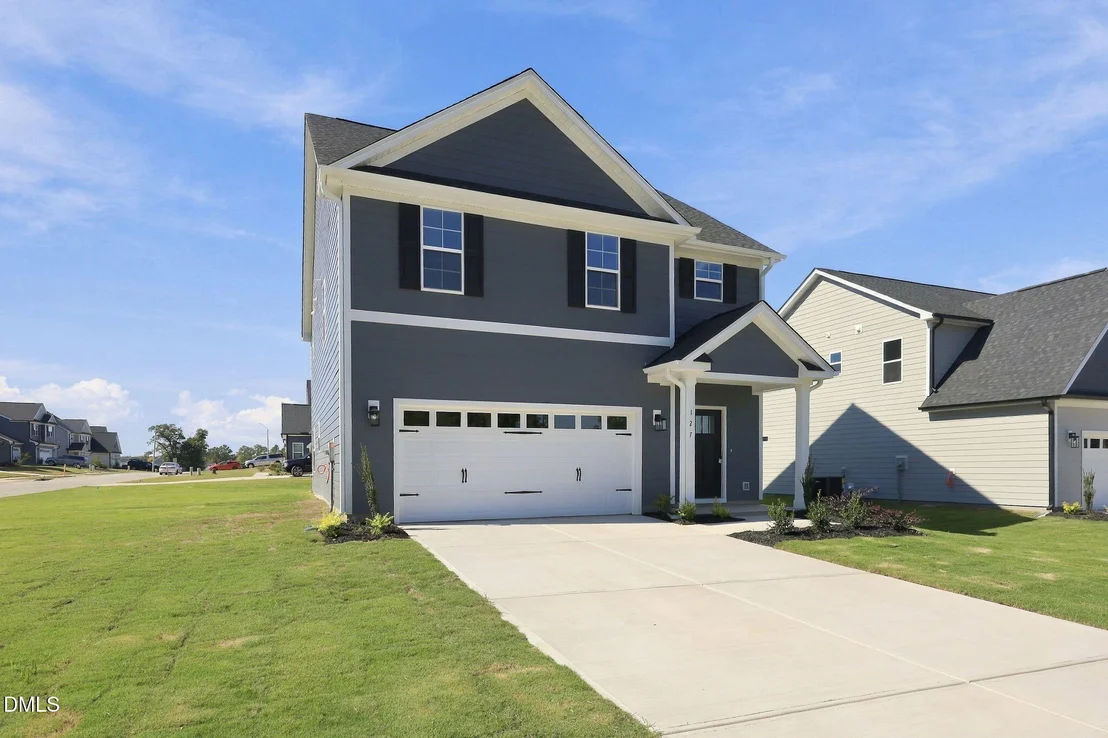 Photo of 127 Grinnell Loop