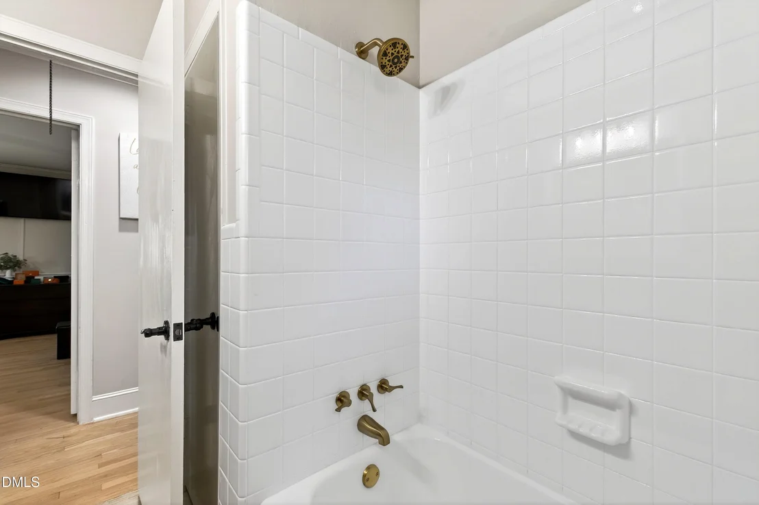 Photo of 800 Camden Avenue